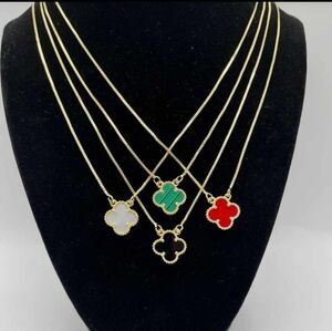 Four Leafs Single clover necklaces
